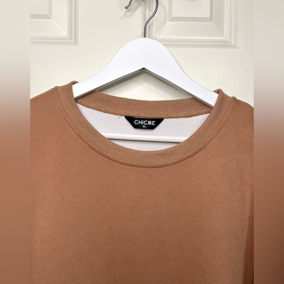 chicme Oversized Crewneck NWOT - Picture 3 of 4